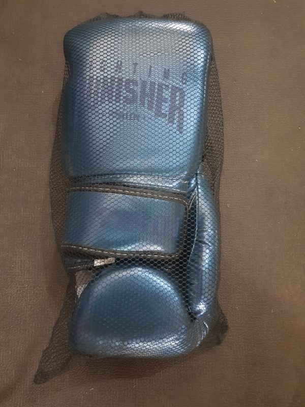 Finisher boxing glove